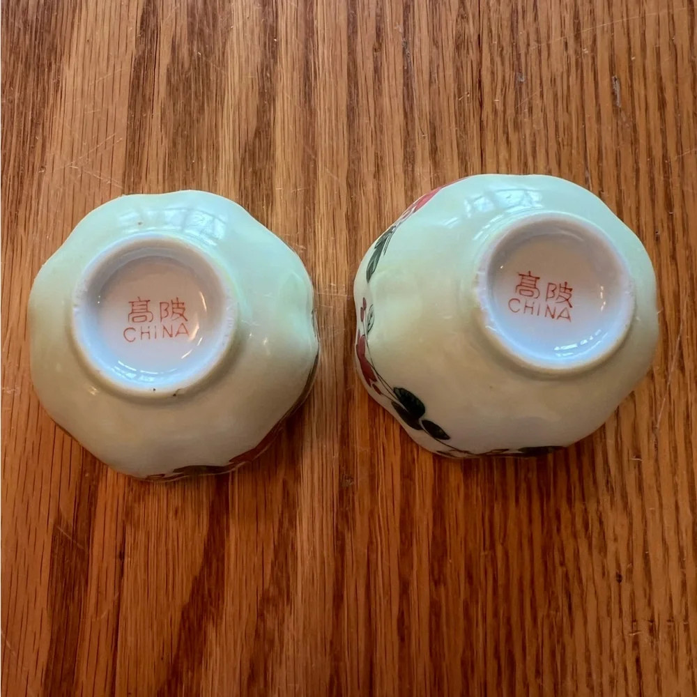 Set of 2 Vintage Chinese Dish/Sauce Bowls